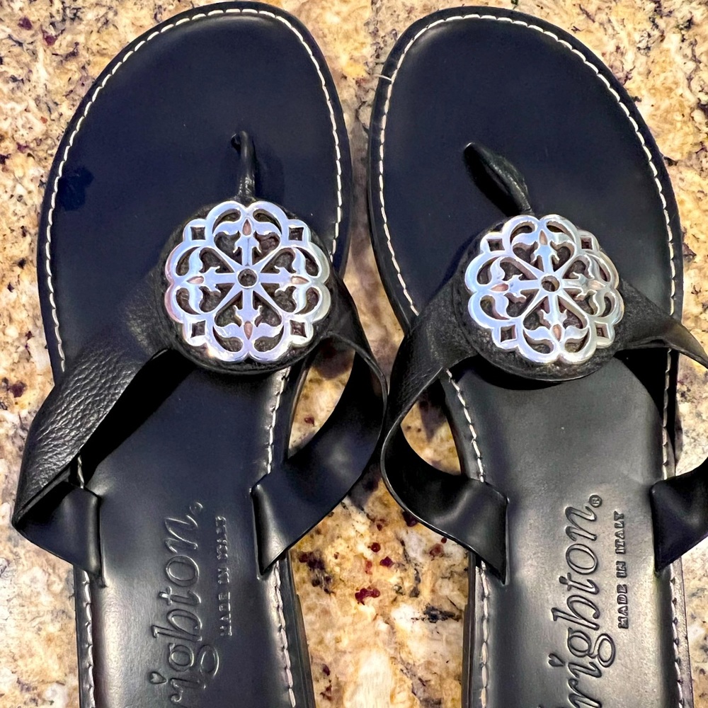 Brighton Alice Sandal. Size 11. Pre-owned. EXCELLENT CONDITION. Black